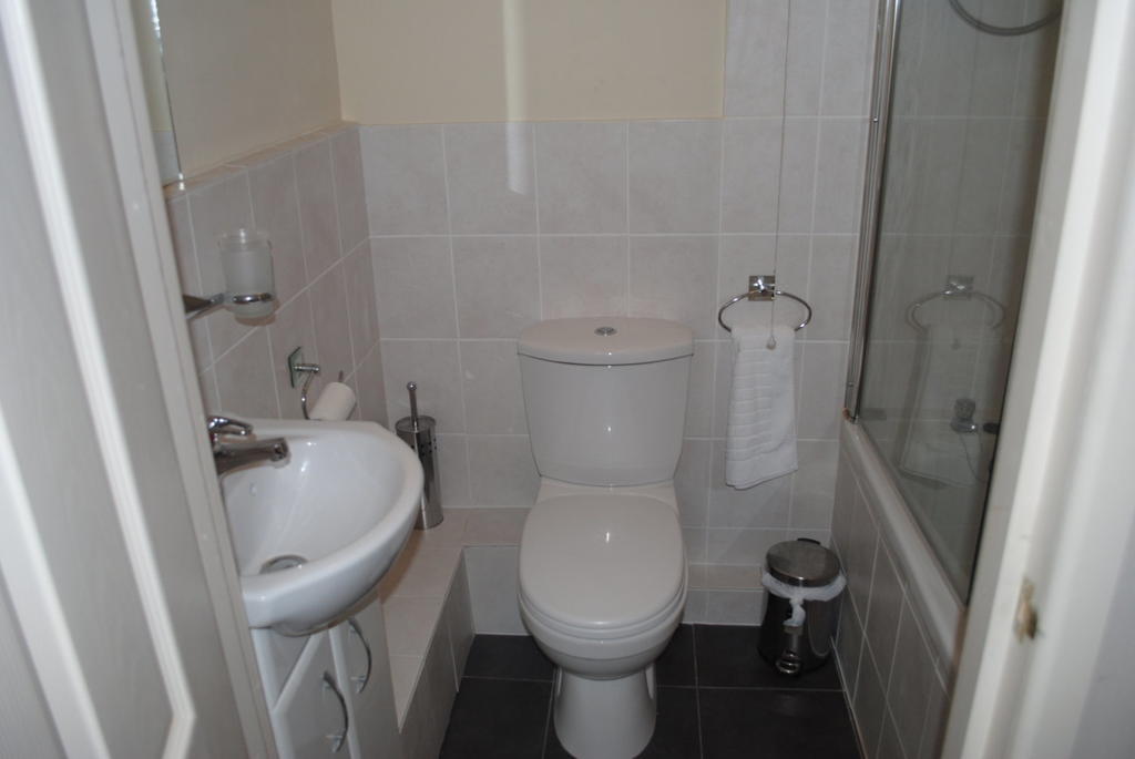 Eaton Hotel Chester Room photo